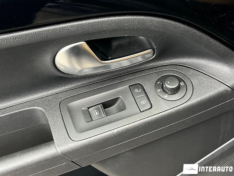 Volkswagen Up 16 automobil-interauto