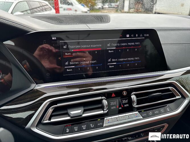 BMW X5 4.0i 44 interauto-car