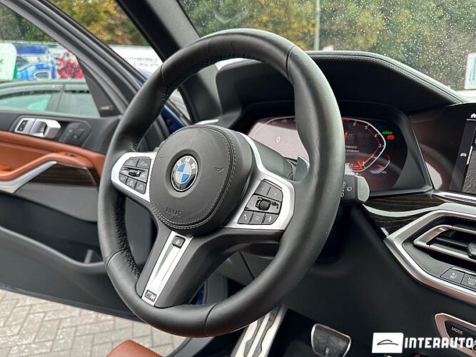 BMW X5 4.0i 42 interauto-car