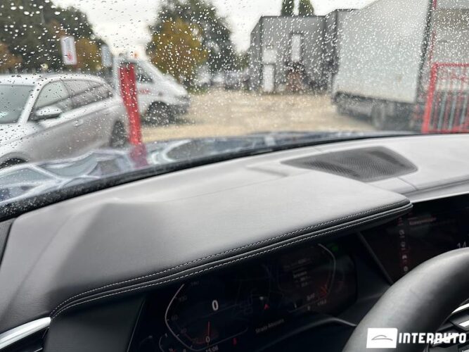 BMW X5 4.0i 47 interauto-car