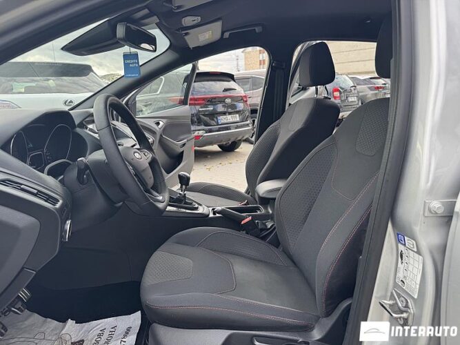 Ford Focus 36 interauto-car