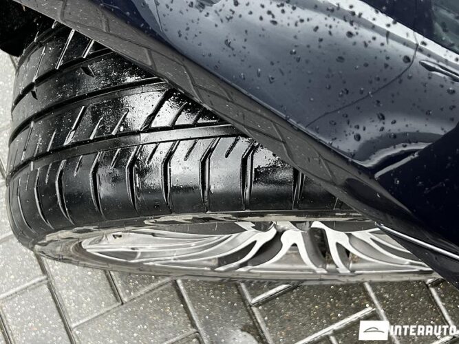 Porsche Macan 54 interauto-car