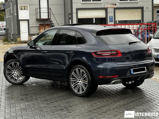 Porsche Macan 35 interauto-car