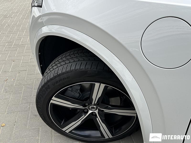 Volvo XC 90 36 automobil-interauto