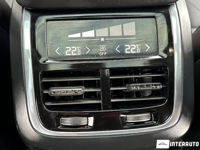 Volvo XC 90 56 interauto-car