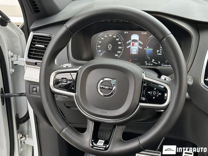 Volvo XC 90 43 interauto-car