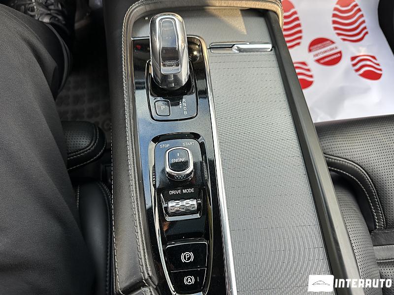 Volvo XC 90 23 automobil-interauto