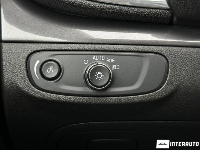 Buick Encore 37 interauto-car