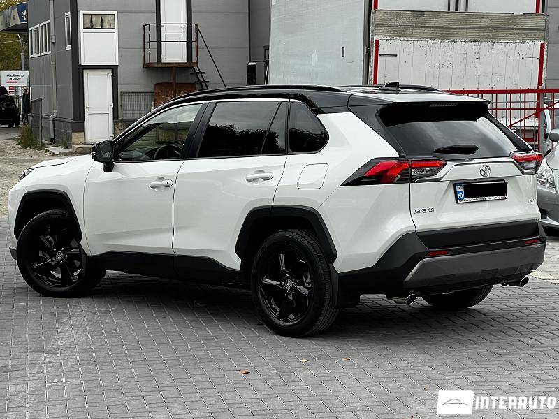 Toyota Rav-4 14 automobil-interauto