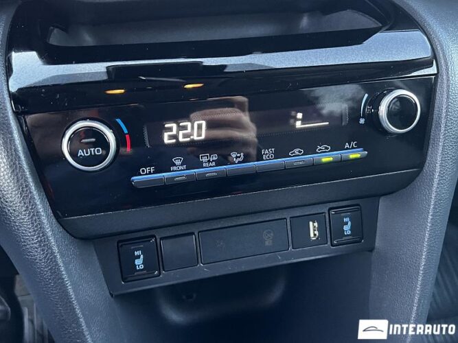 Toyota Yaris Cross 36 interauto-car