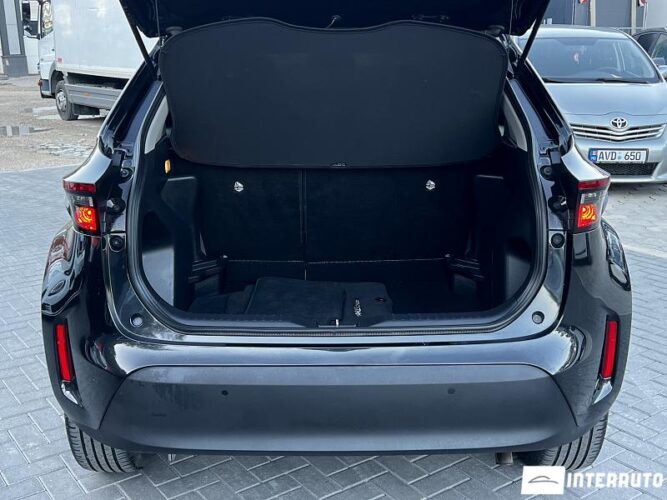 Toyota Yaris Cross 44 interauto-car