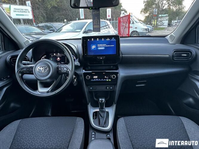 Toyota Yaris Cross 39 interauto-car