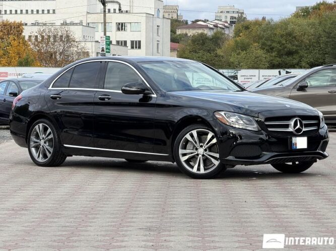 Mercedes C 350e 38 interauto-car