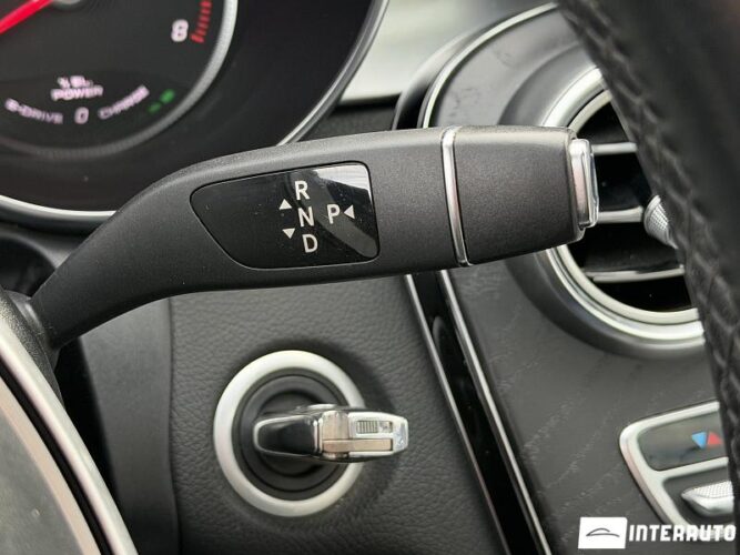 Mercedes C 350e 48 interauto-car