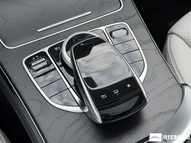 Mercedes C 350e 51 interauto-car