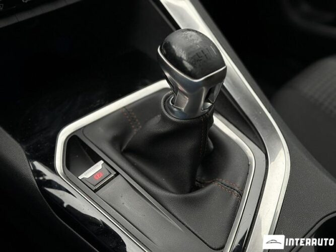 Peugeot 5008 38 interauto-car