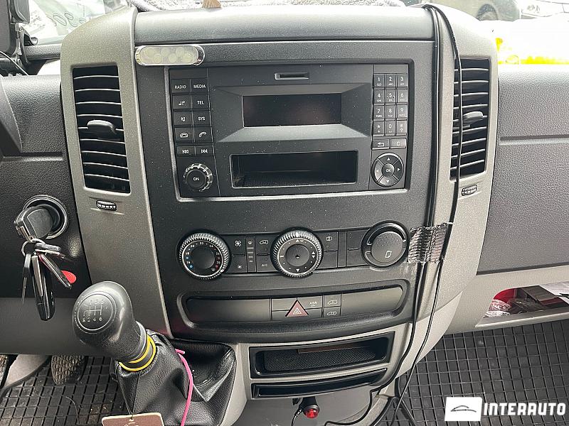 Mercedes Sprinter 18 automobil-interauto