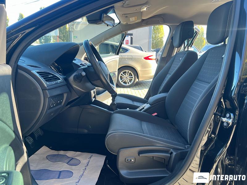 Renault Megane 17 automobil-interauto