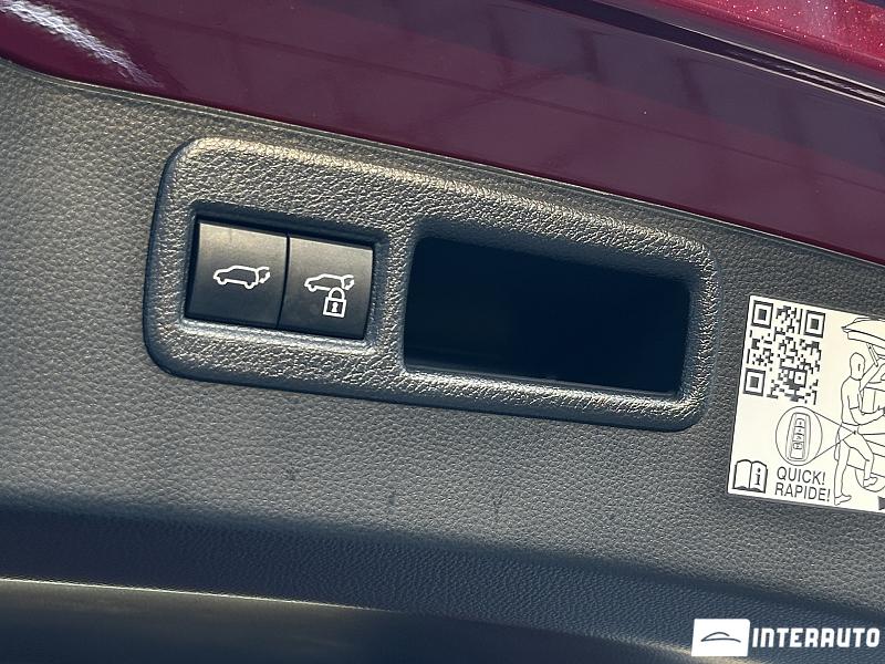 Toyota Venza 34 automobil-interauto