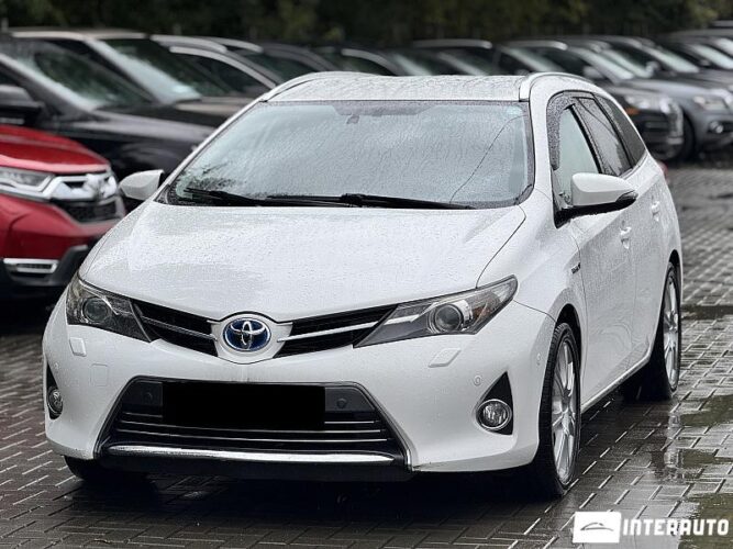 Toyota Auris 30 interauto-car