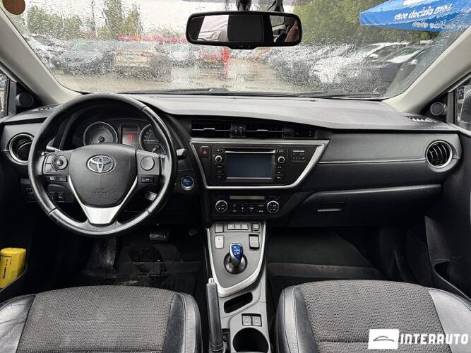 Toyota Auris 44 interauto-car