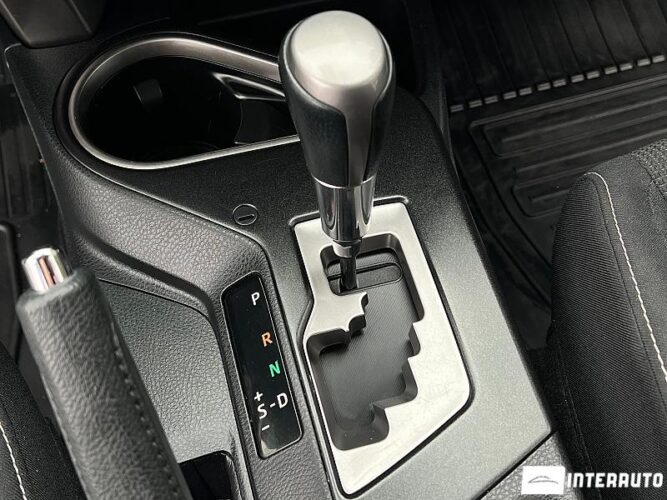 Toyota Rav-4 46 interauto-car