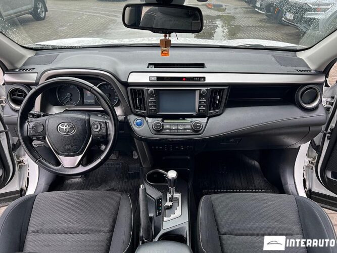 Toyota Rav-4 39 interauto-car
