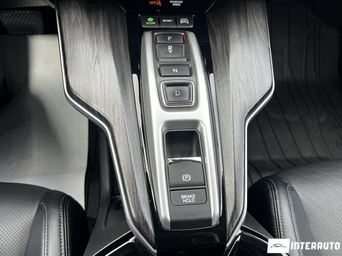 Honda Clarity 39 interauto-car