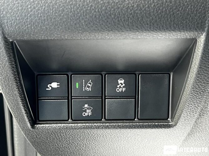 Honda Clarity 40 interauto-car