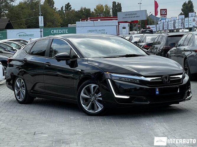 Honda Clarity 31 interauto-car
