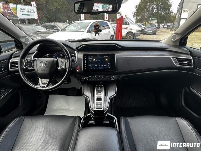 Honda Clarity 36 interauto-car