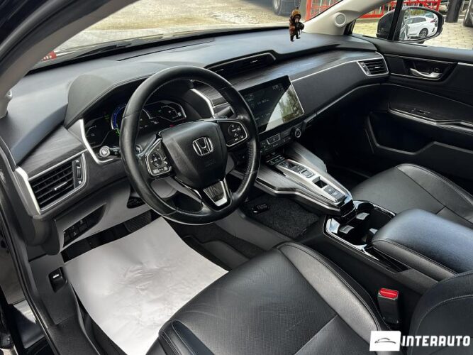 Honda Clarity 35 interauto-car