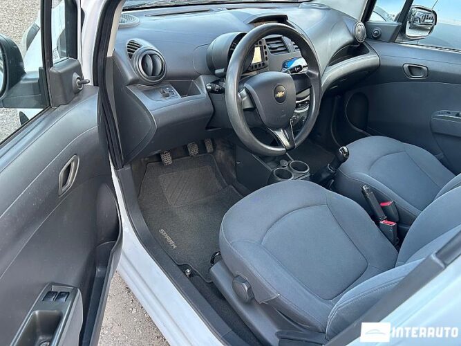 Chevrolet Spark 31 interauto-car
