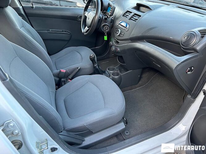 Chevrolet Spark 38 interauto-car