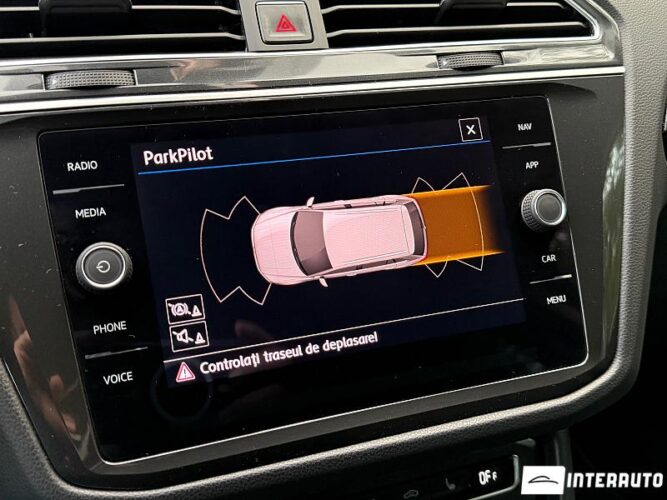 Volkswagen Tiguan 38 interauto-car