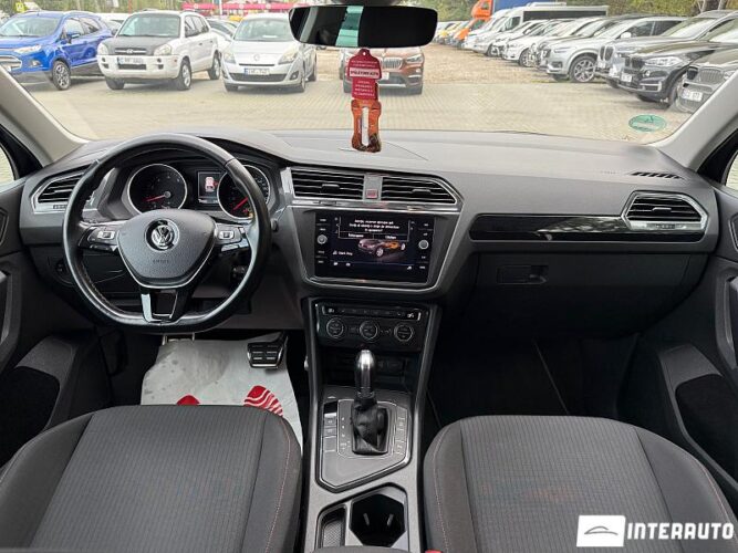 Volkswagen Tiguan 35 interauto-car