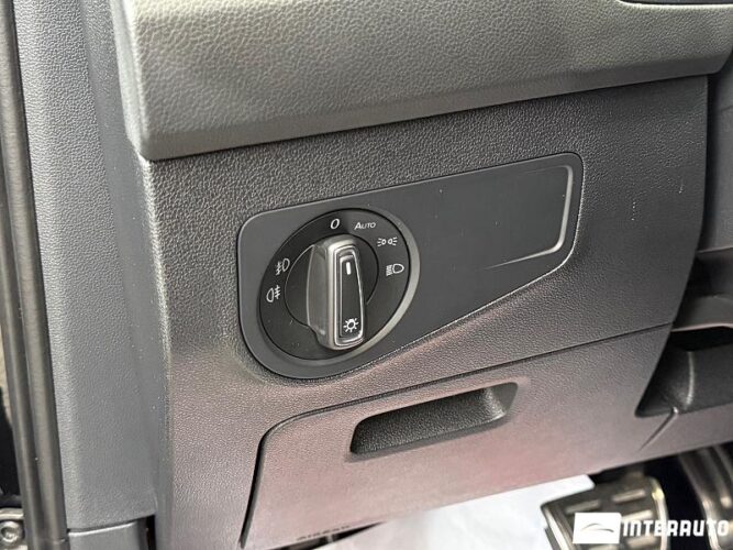 Volkswagen Tiguan 34 interauto-car