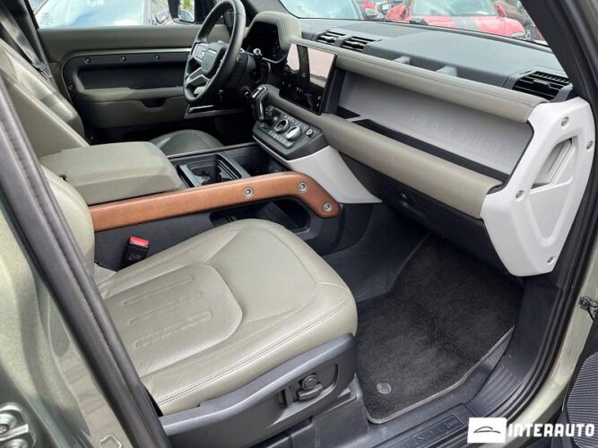 Land Rover Defender 35 interauto-car