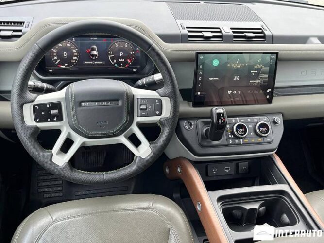 Land Rover Defender 36 interauto-car
