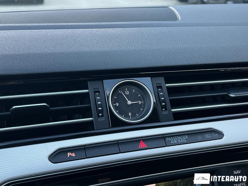 Volkswagen Passat GTE 25 automobil-interauto