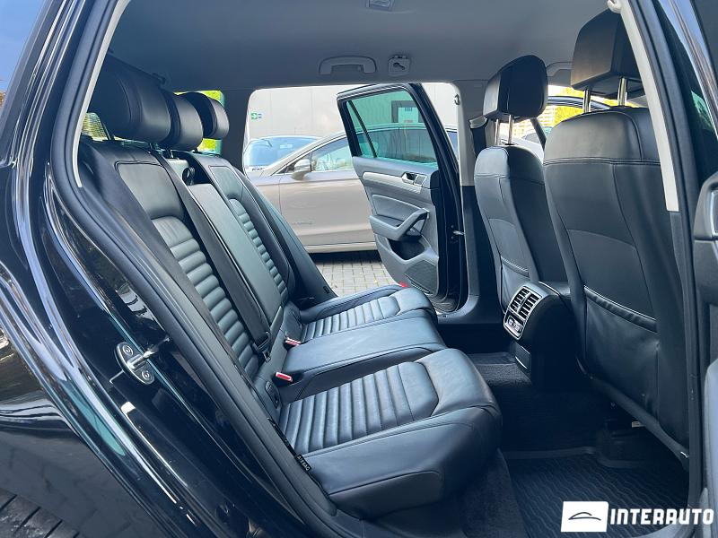 Volkswagen Passat GTE 32 automobil-interauto