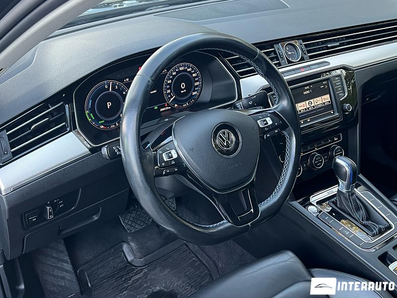 Volkswagen Passat GTE 19 automobil-interauto