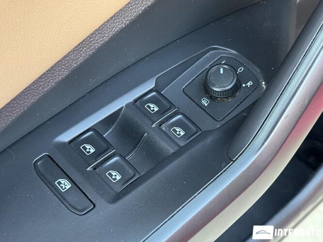 Volkswagen Jetta 52 interauto-car