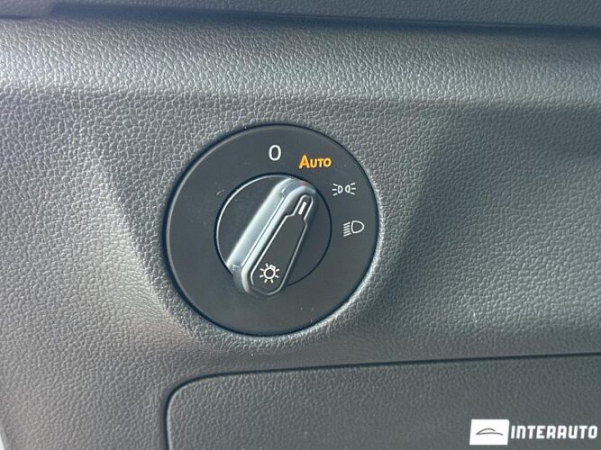 Volkswagen Jetta 53 interauto-car