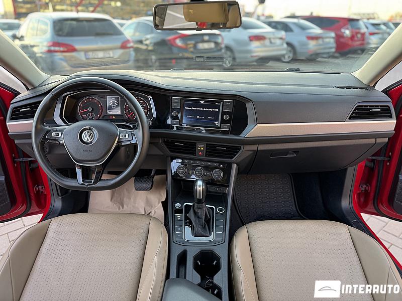 Volkswagen Jetta 16 automobil-interauto