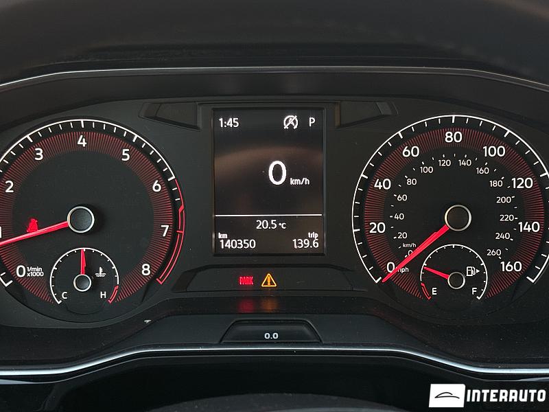 Volkswagen Jetta 18 automobil-interauto