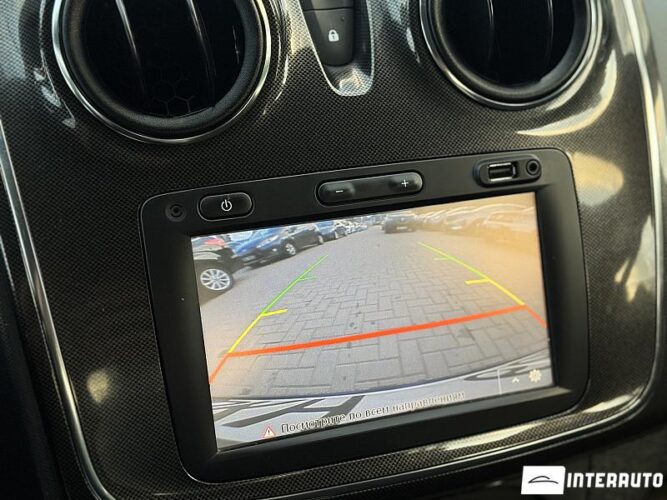 Dacia Sandero 41 interauto-car