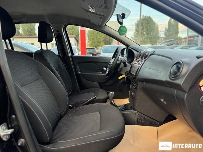 Dacia Sandero 47 interauto-car