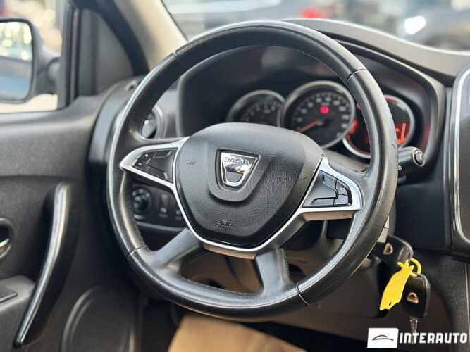 Dacia Sandero 39 interauto-car