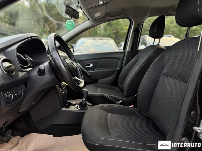 Dacia Sandero 36 interauto-car